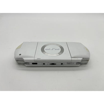 White PSP 1000 Console w/Charger